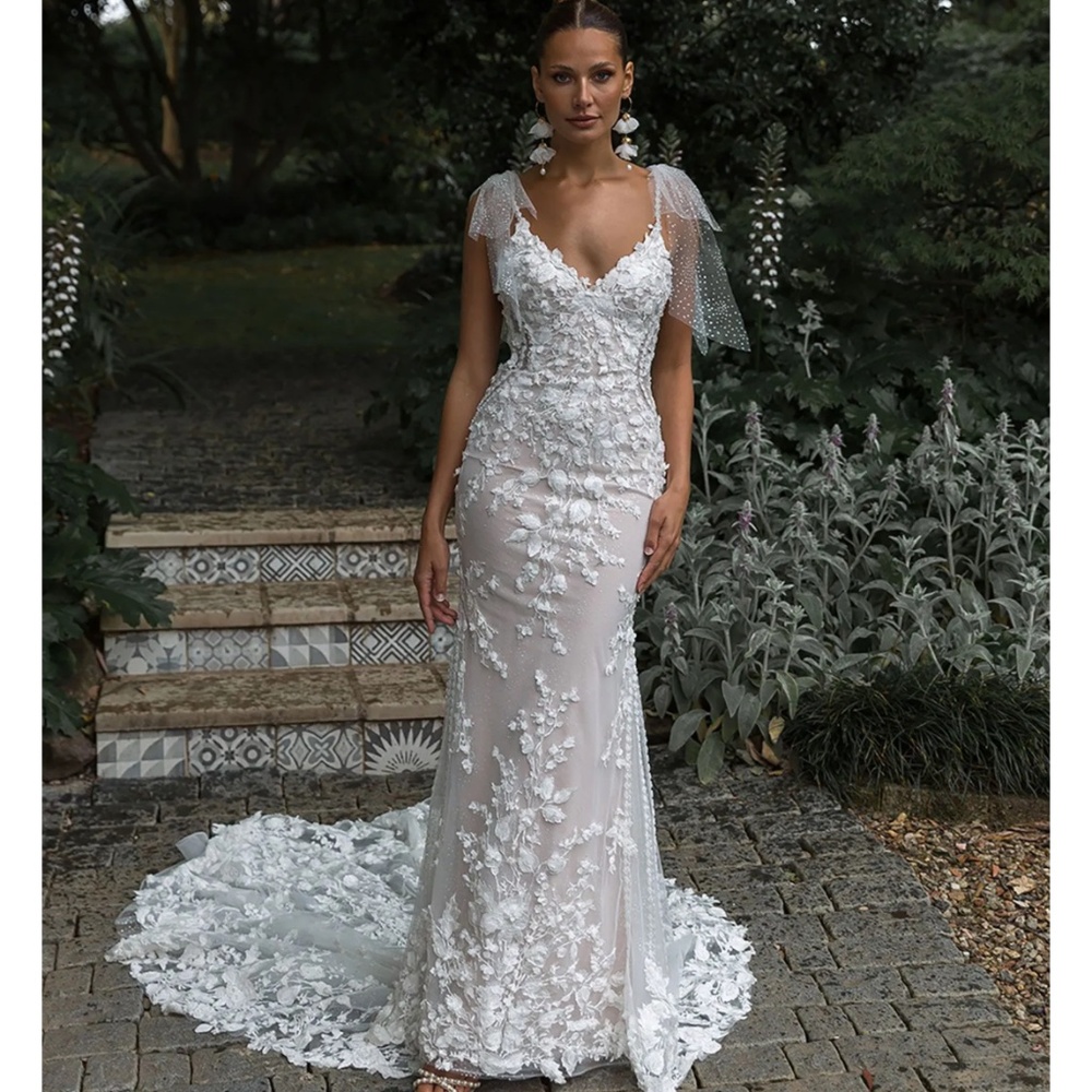 Madi Lane Wedding Dress
